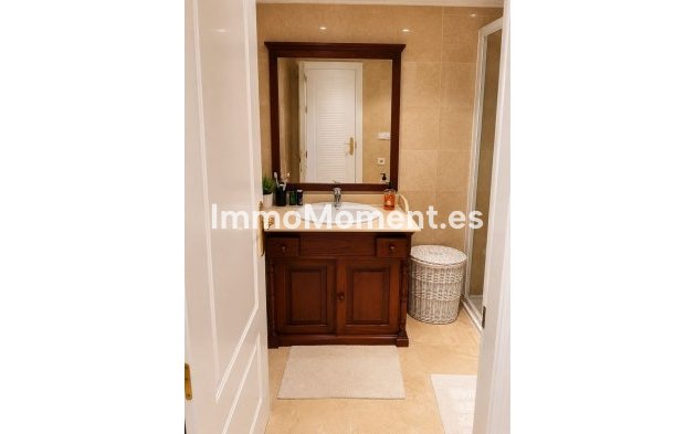 Resale - Apartment - Benahavís - Benahavís Centro