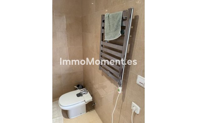 Resale - Apartment - Benahavís - Benahavís Centro