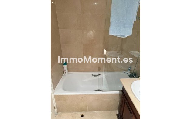Resale - Apartment - Benahavís - Benahavís Centro