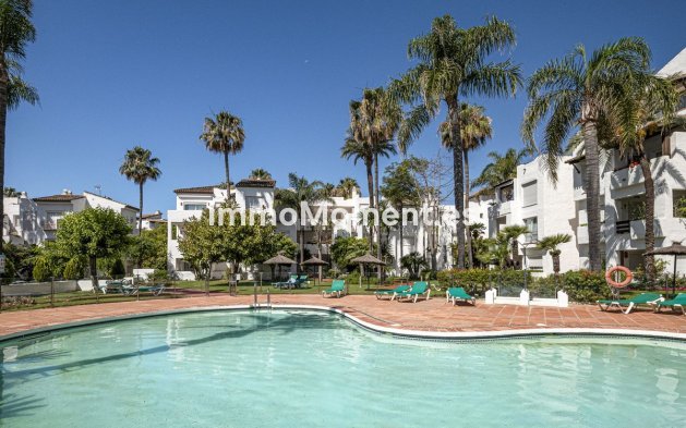 Reventa - Apartamento - Estepona  - Costalita
