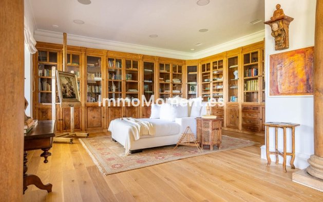 Wiederverkauf - Freistehende Villa - Marbella - Marbella Centro
