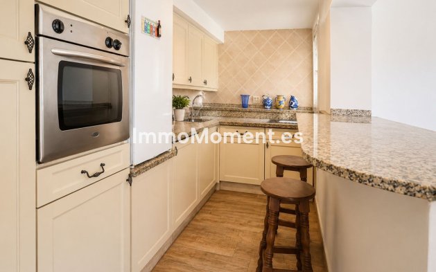 Resale - Apartment - Inland  - Istán