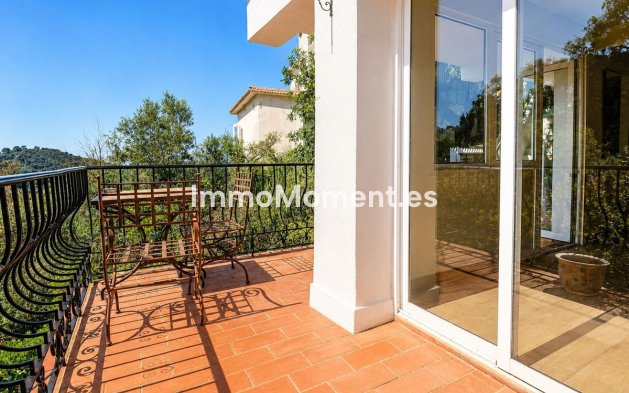 Resale - Apartment - Inland  - Istán