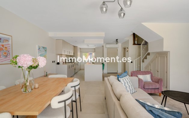 Bestaande woning - Rijtjeshuis - Estepona  - Estepona Centro
