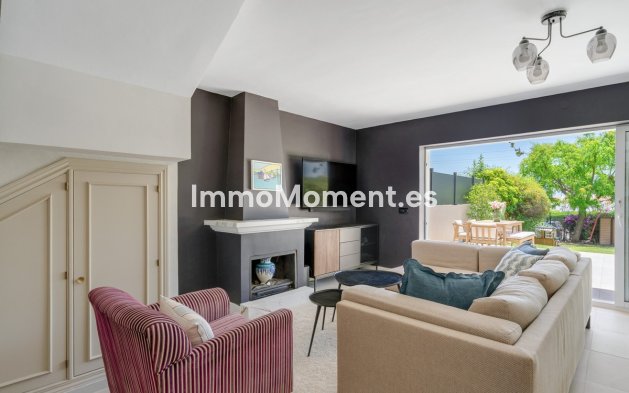 Bestaande woning - Rijtjeshuis - Estepona  - Estepona Centro