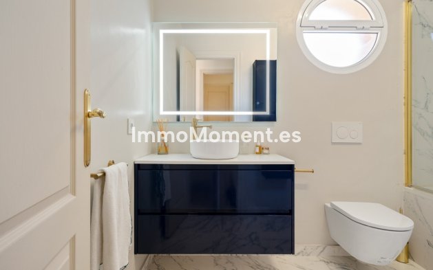 Bestaande woning - Rijtjeshuis - Estepona  - Estepona Centro