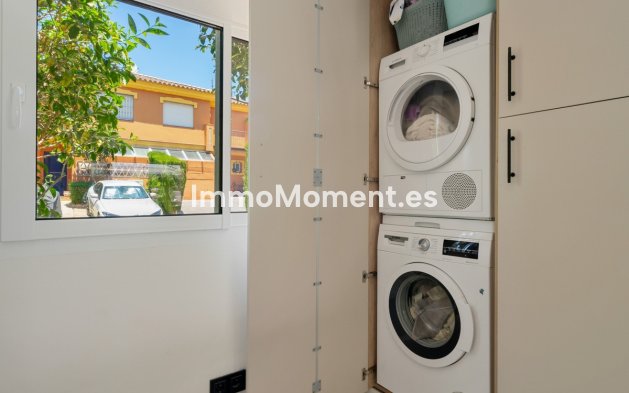 Bestaande woning - Rijtjeshuis - Estepona  - Estepona Centro