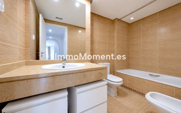 Reventa - Apartamento - Marbella - Nueva Andalucía