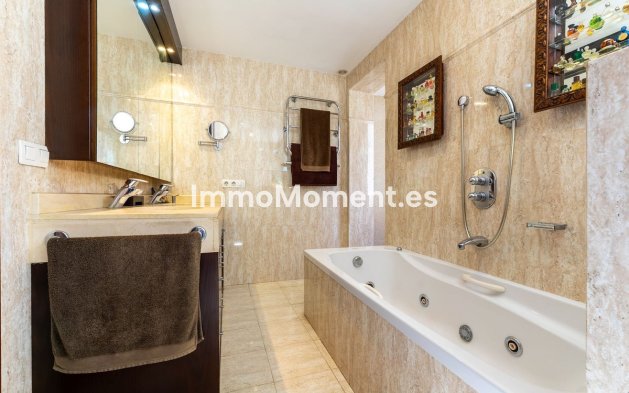 Bestaande woning - Appartement - Estepona  - Estepona Centro