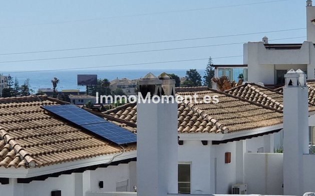 Resale - Apartment - Estepona - Selwo