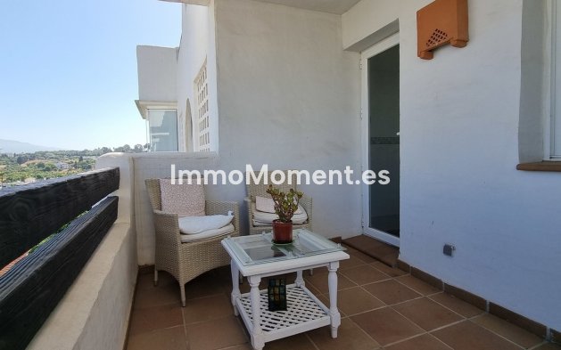 Resale - Apartment - Estepona - Selwo