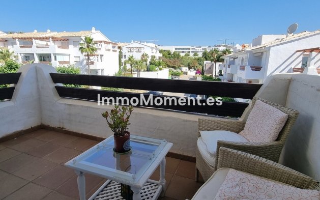 Resale - Apartment - Estepona - Selwo