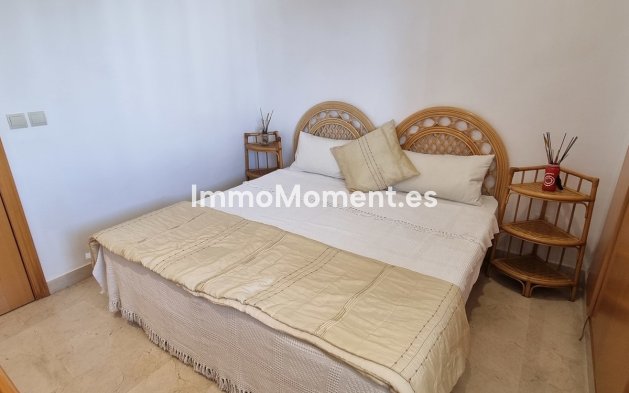 Resale - Apartment - Estepona - Selwo