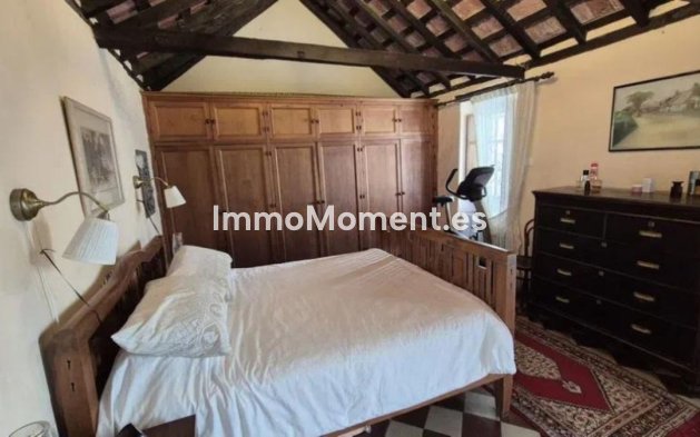 Resale - Detached villa - Sotogrande - San Roque