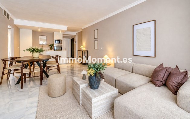Resale - Apartment - Marbella - Puerto Banús