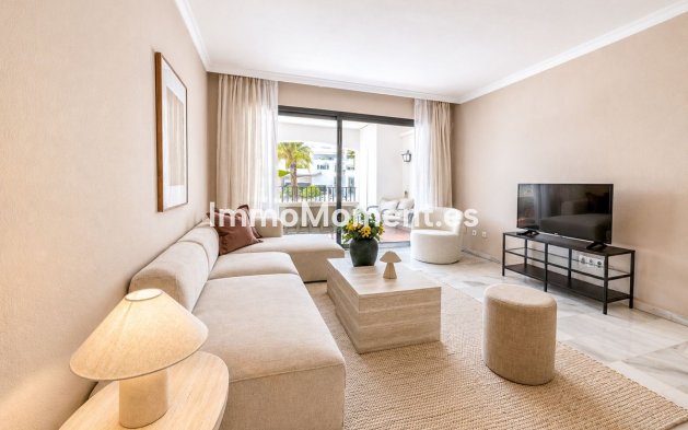 Resale - Apartment - Marbella - Puerto Banús