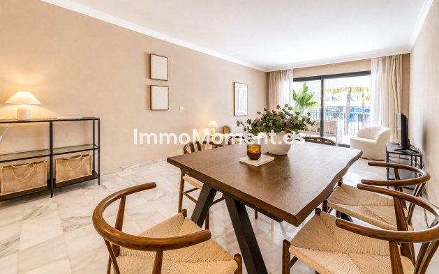 Resale - Apartment - Marbella - Puerto Banús