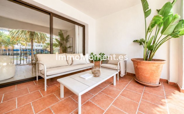 Resale - Apartment - Marbella - Puerto Banús