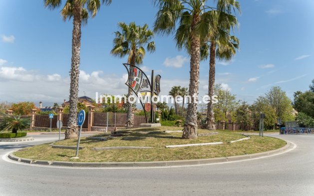 Reventa - Parcela - Interior  - Alhaurín de la Torre