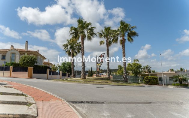 Reventa - Parcela - Interior  - Alhaurín de la Torre