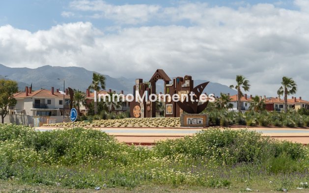 Reventa - Parcela - Interior  - Alhaurín de la Torre
