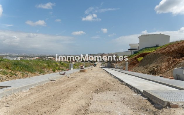 Reventa - Parcela - Interior  - Alhaurín de la Torre