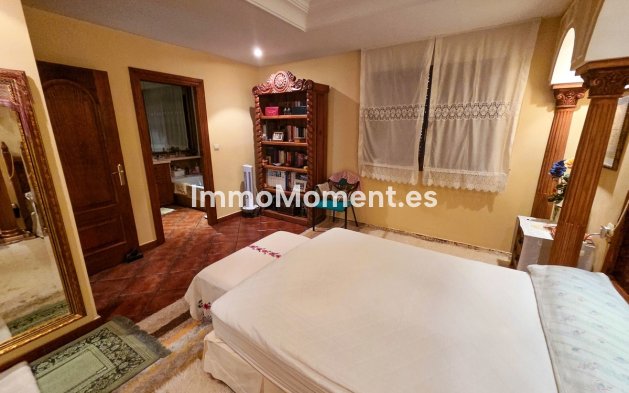 Resale - Detached villa - Elche - Elche Centro