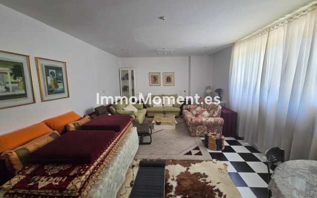 Resale - Detached villa - Elche - Elche Centro