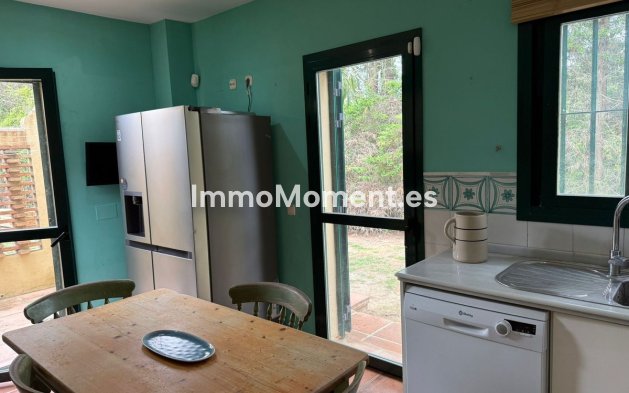 Revente - Villa individuelle - Sotogrande - Sotogrande Costa