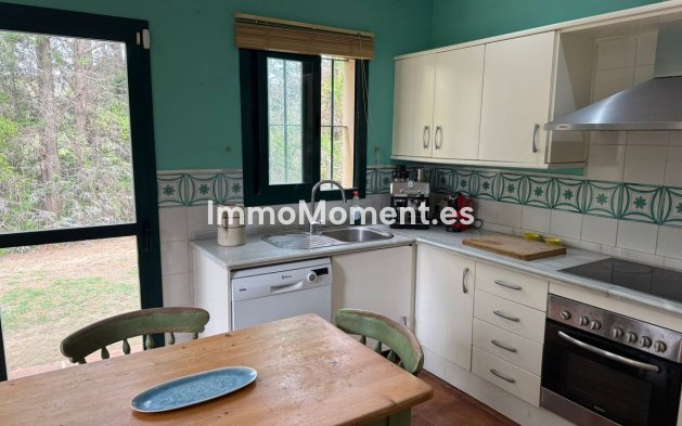 Revente - Villa individuelle - Sotogrande - Sotogrande Costa