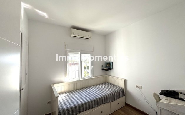 Wiederverkauf - Reihenhaus - Estepona  - Atalaya
