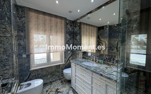 Wiederverkauf - Wohnung - Marbella - Puerto Banús