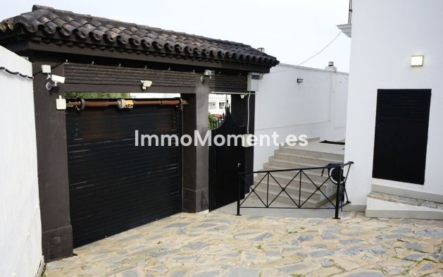 Wiederverkauf - Freistehende Villa - Marbella - Marbella Centro