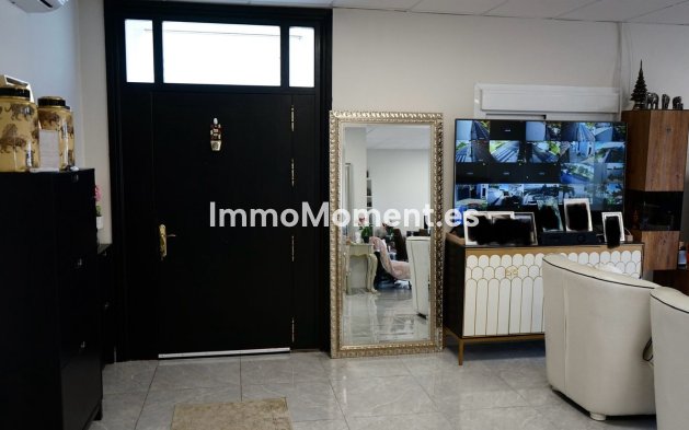 Wiederverkauf - Freistehende Villa - Marbella - Marbella Centro