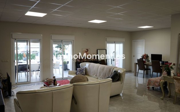 Wiederverkauf - Freistehende Villa - Marbella - Marbella Centro