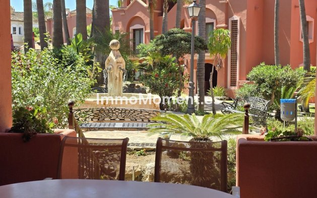 Resale - Apartment - Marbella - Puerto Banús