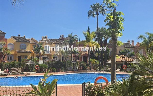 Resale - Apartment - Marbella - Puerto Banús