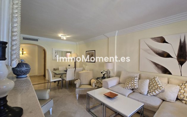 Resale - Apartment - Marbella - Puerto Banús