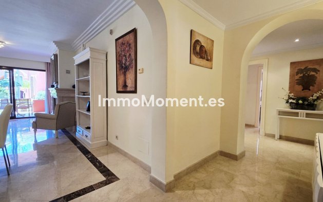Resale - Apartment - Marbella - Puerto Banús