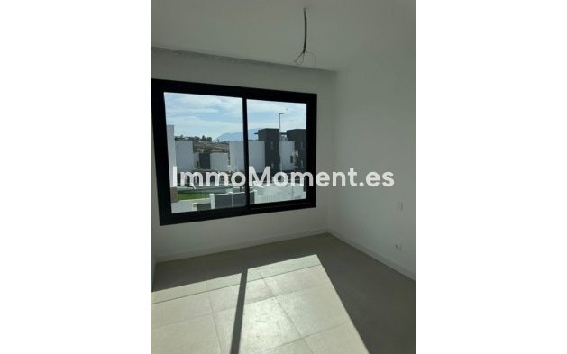 Bestaande woning - Vrijstaande villa - Estepona  - Atalaya