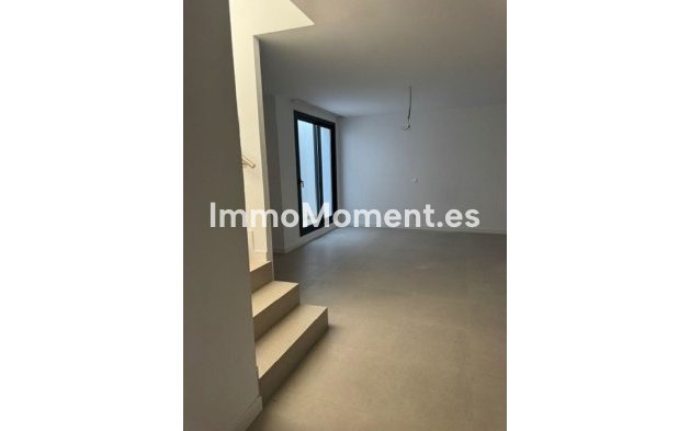 Bestaande woning - Vrijstaande villa - Estepona  - Atalaya