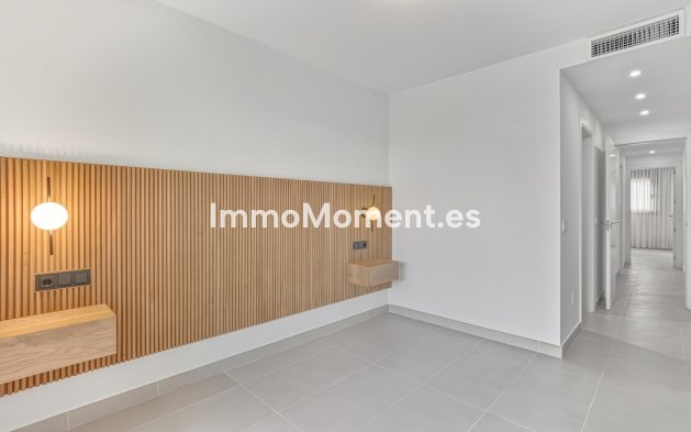 Resale - Apartment - Estepona - Cancelada