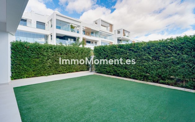 Resale - Apartment - Estepona - Cancelada