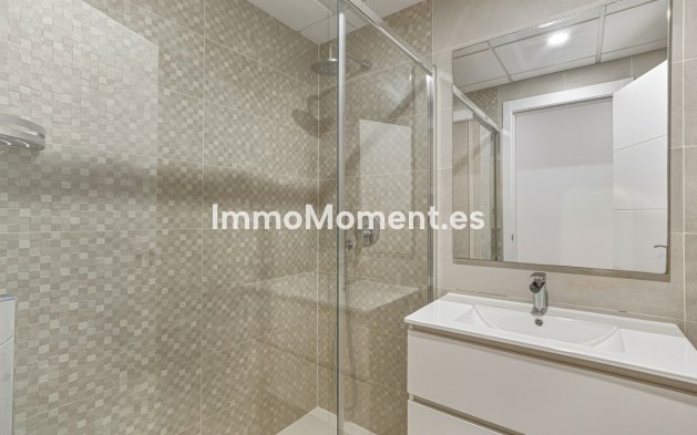 Resale - Apartment - Estepona - Cancelada