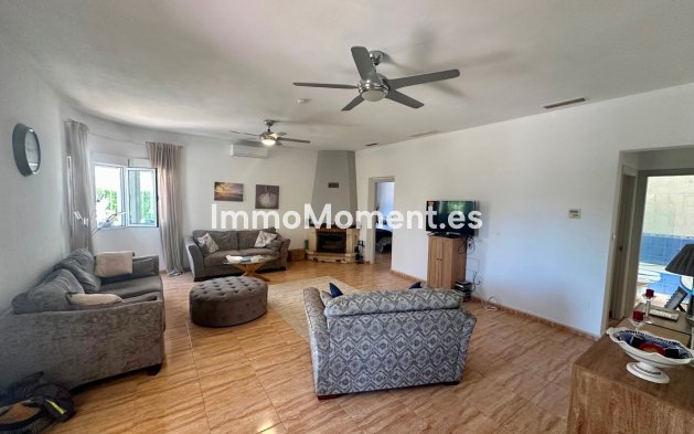Resale - Detached villa - Catral - Catral Centro