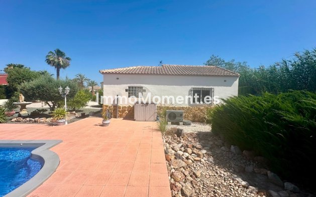 Resale - Detached villa - Catral - Catral Centro