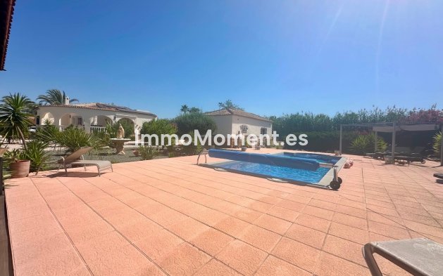 Resale - Detached villa - Catral - Catral Centro