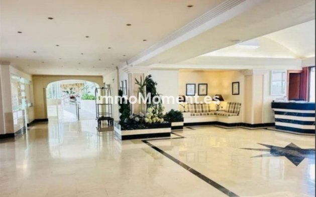 Wiederverkauf - Wohnung - Marbella - Nueva Andalucía