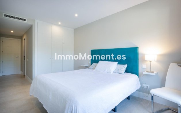 Resale - Apartment - Estepona - Selwo