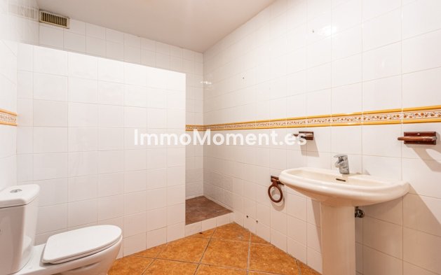 Wiederverkauf - Freistehende Villa - Estepona  - Estepona Centro